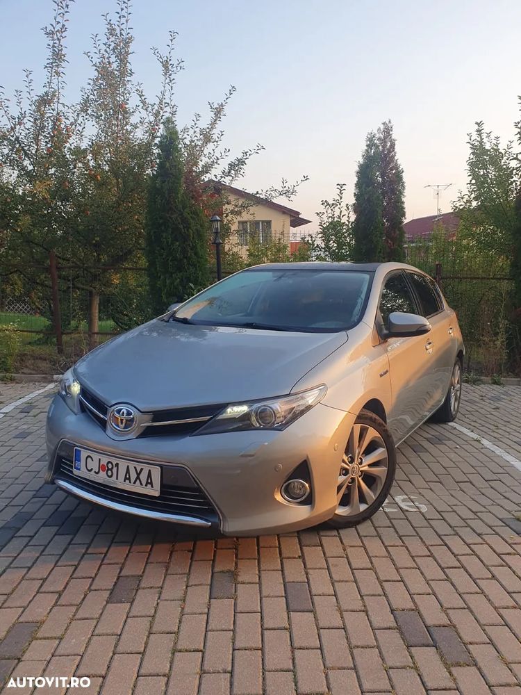 Toyota Auris - 1
