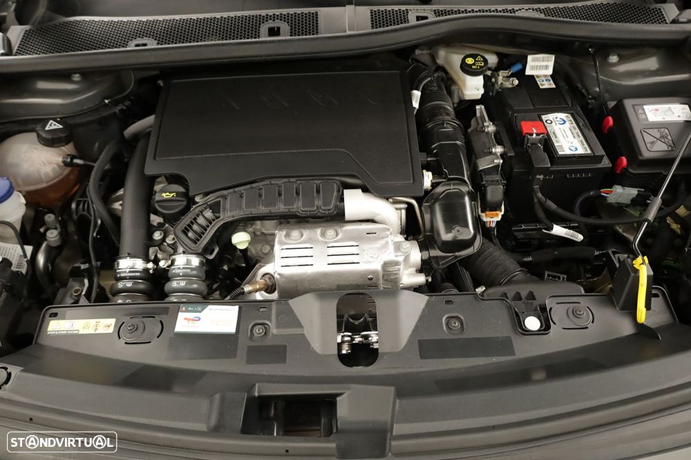 Peugeot 2008 1.2 PureTech Allure - 24
