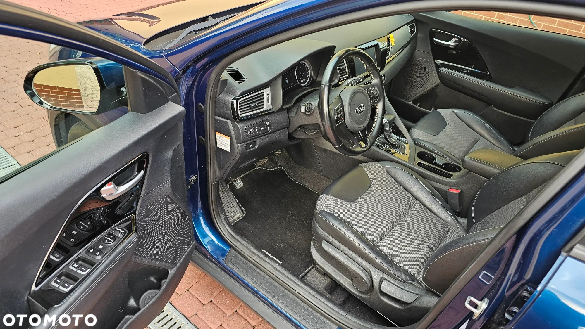 Kia Niro 1.6 GDI Hybrid L - 34