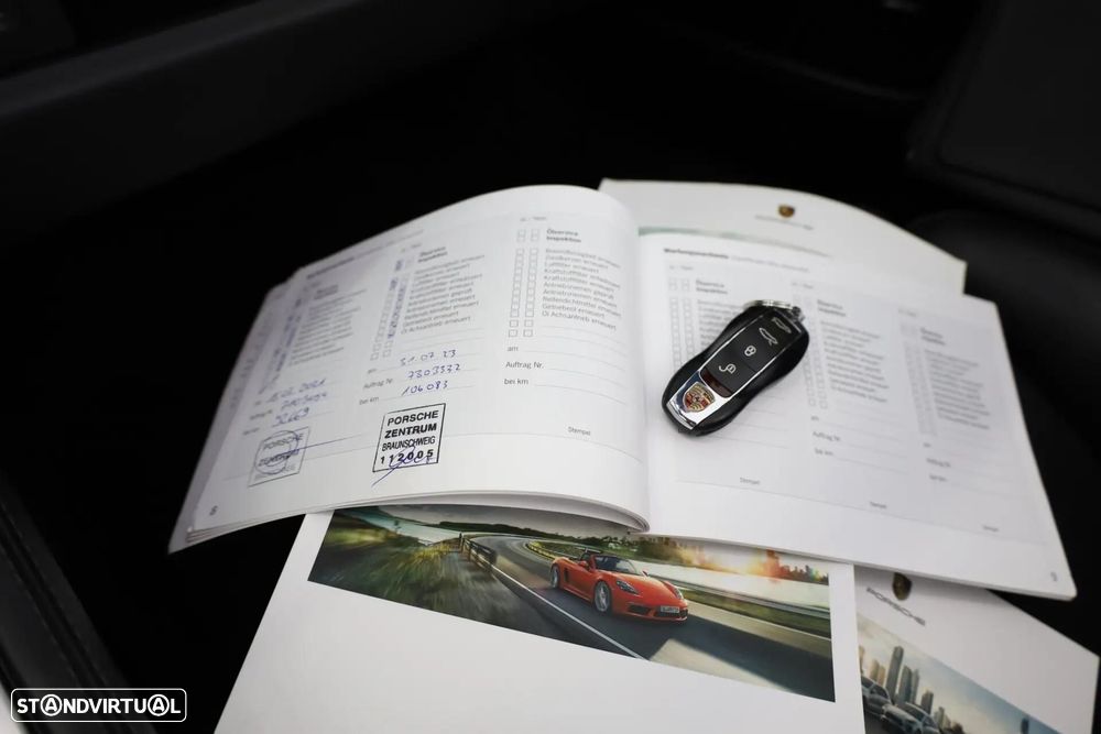 Porsche 718 Boxster 2.5 S - 38