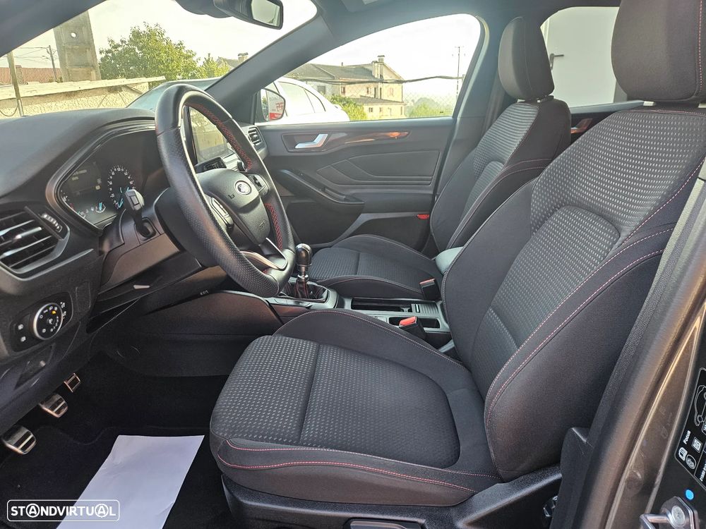 Ford Focus SW 1.0 EcoBoost ST-Line - 9