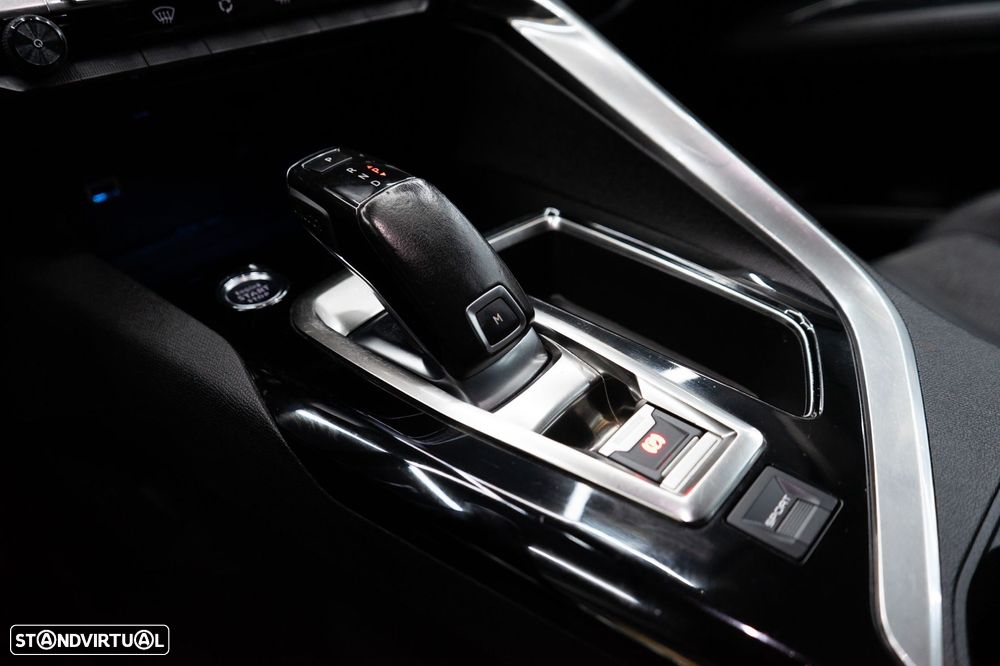 Peugeot 3008 BlueHDi 130 Stop & Start EAT8 Allure - 28