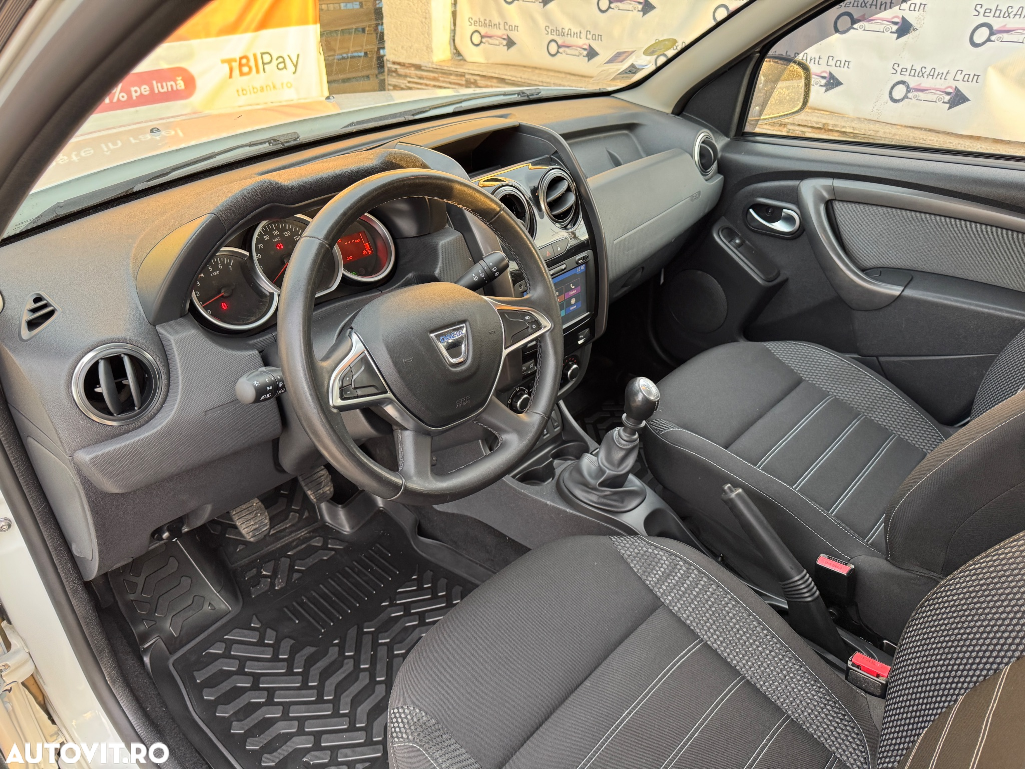 Dacia Duster dCi 110 FAP 4x4 Blackshadow - 20