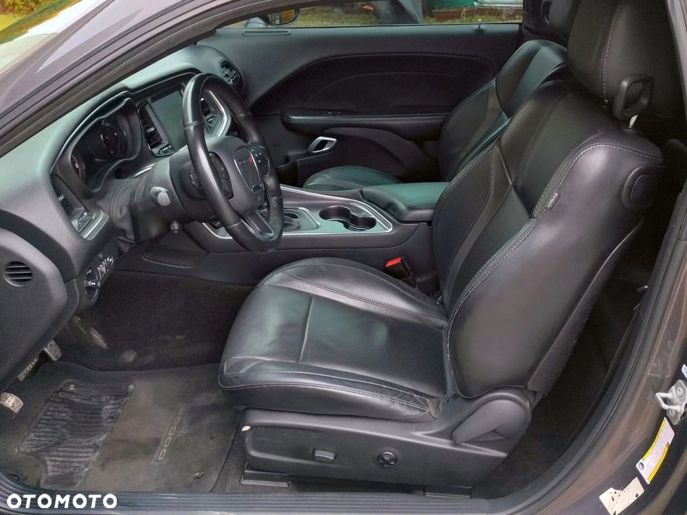 Dodge Challenger Automatik R/T Plus - 13