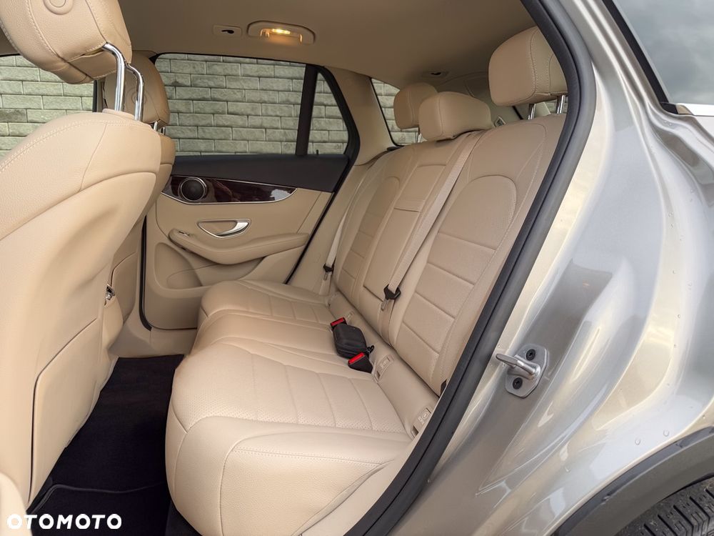 Mercedes-Benz GLC 300 4Matic 9G-TRONIC - 15