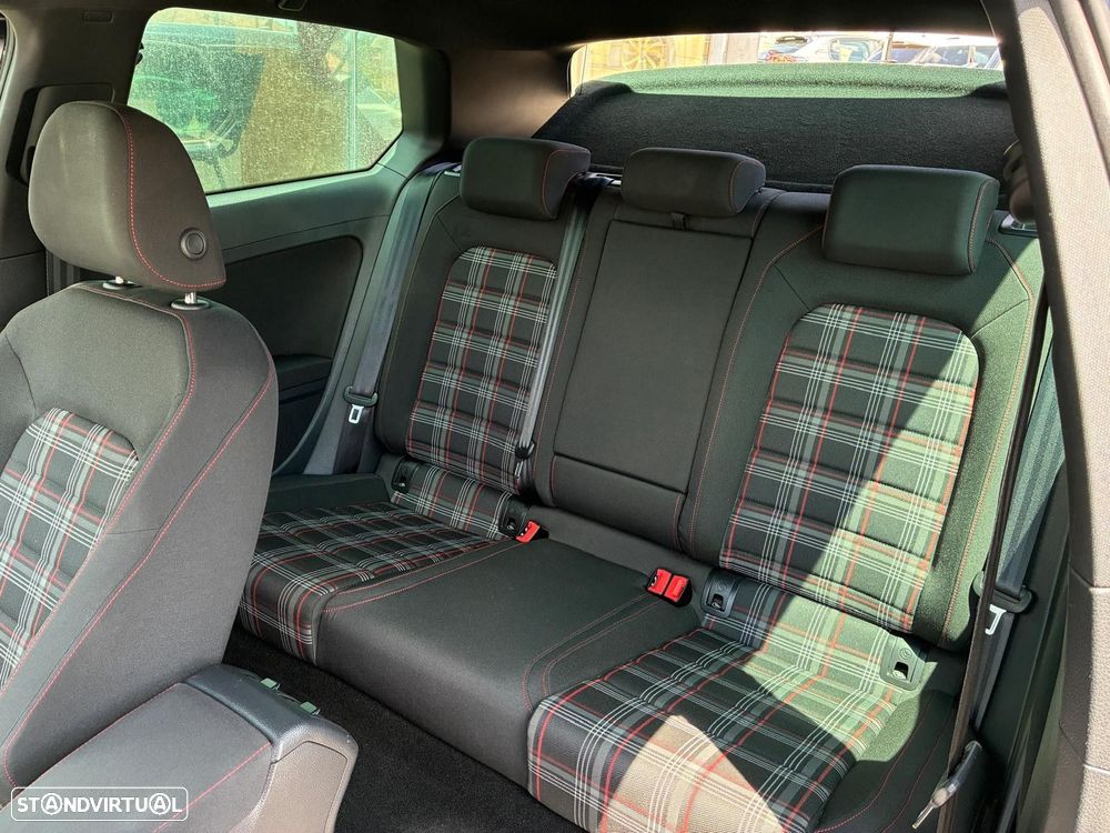 VW Golf 2.0 TSi GTi DSG Performance - 15