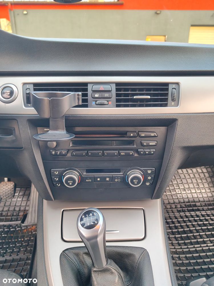 BMW Seria 3 320d DPF - 14