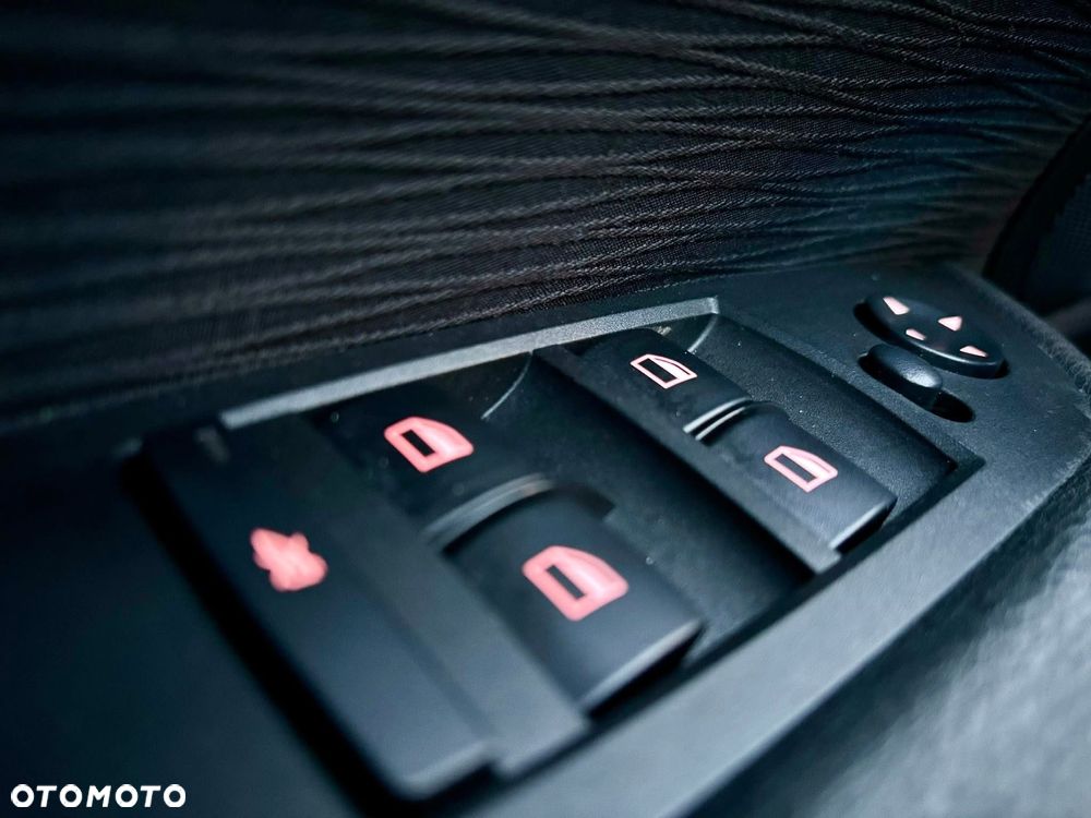 BMW X1 sDrive18i - 7