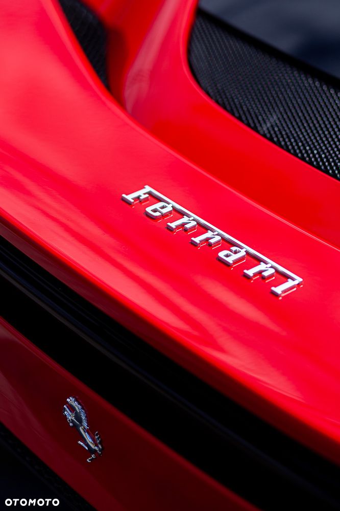 Ferrari 296 GTB - 12
