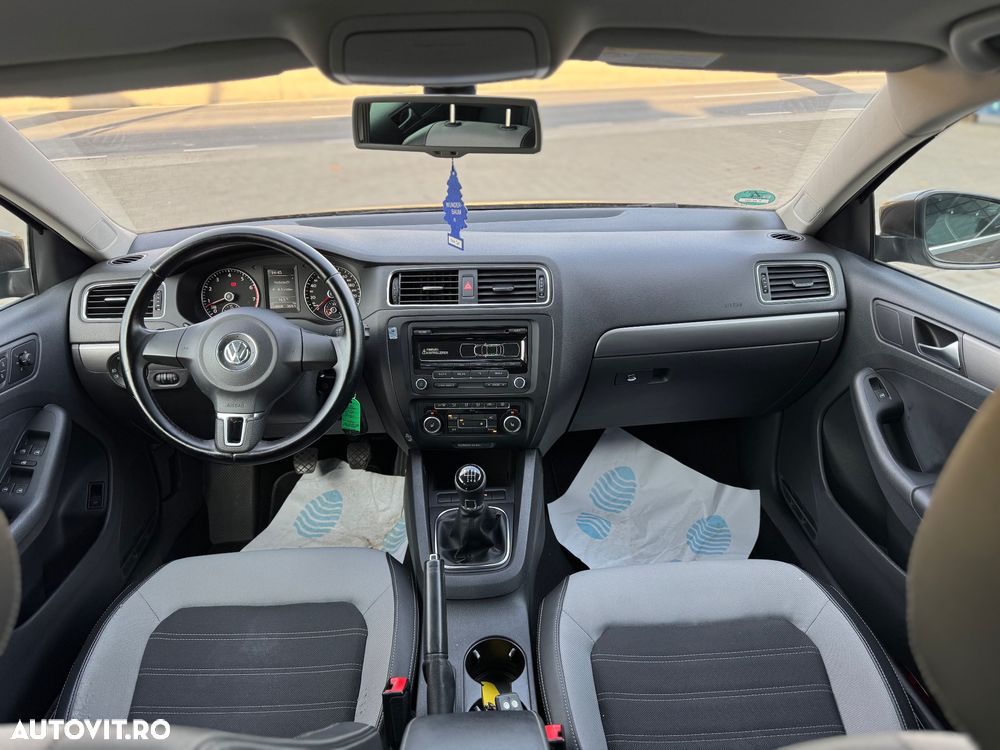 Volkswagen Jetta 1.4 TSI Highline - 27