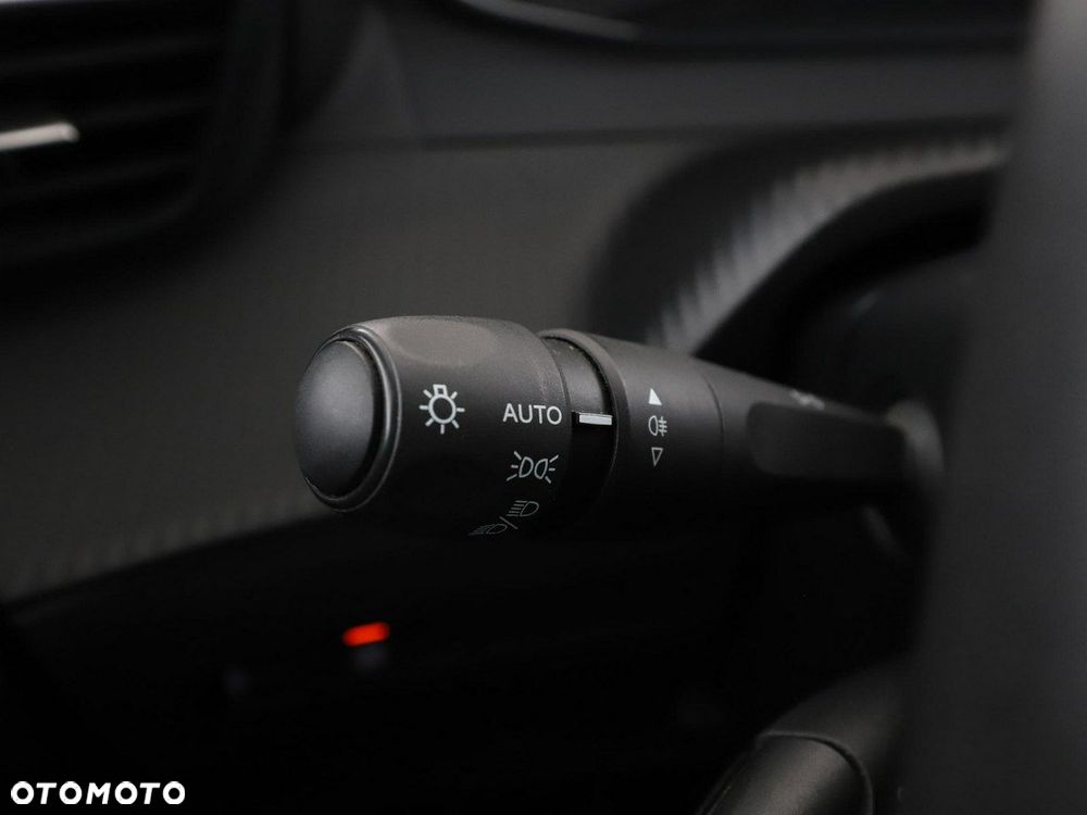 Peugeot 2008 PureTech 100 Allure - 34