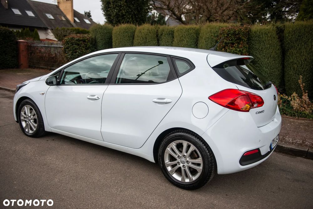 Kia Ceed 1.4 CVVT Vision - 12