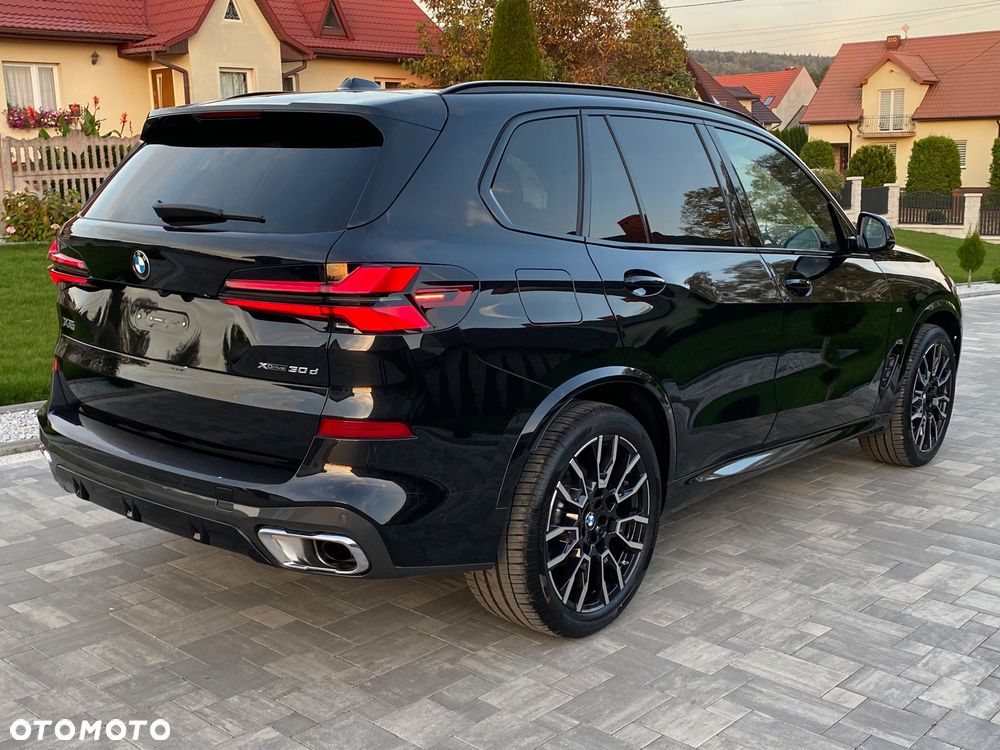 BMW X5 xDrive30d mHEV - 34
