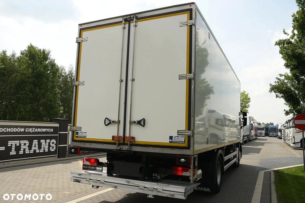 Scania P280///* 2022///* PRZEBIEG 165 TYŚ KM///* CHŁODNIA///* 18000KG///* THERMO KING///* WINDA///* BAR///* DŁ 7.30///* 18 EURO PALET///* KAMERA///* LEDY///* WAGA///* STAN JAK NOWA - 4