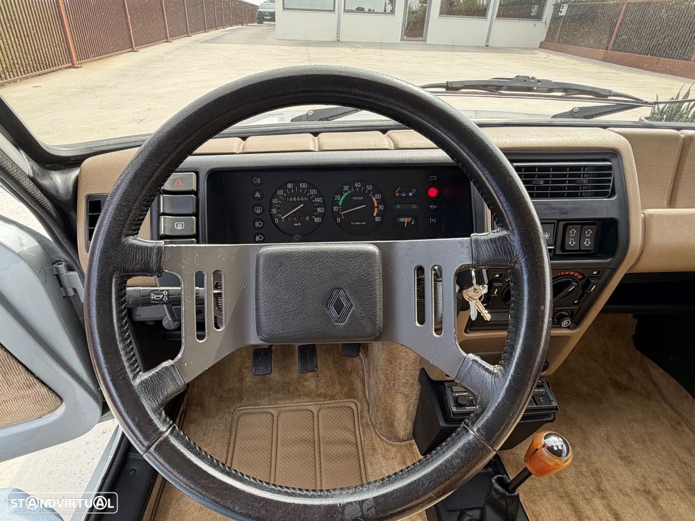 Renault 5 - 17