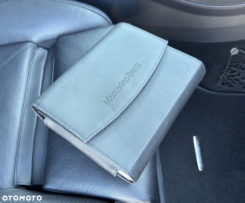 Mercedes-Benz Klasa A 250 4Matic 7G-DCT AMG Line - 32