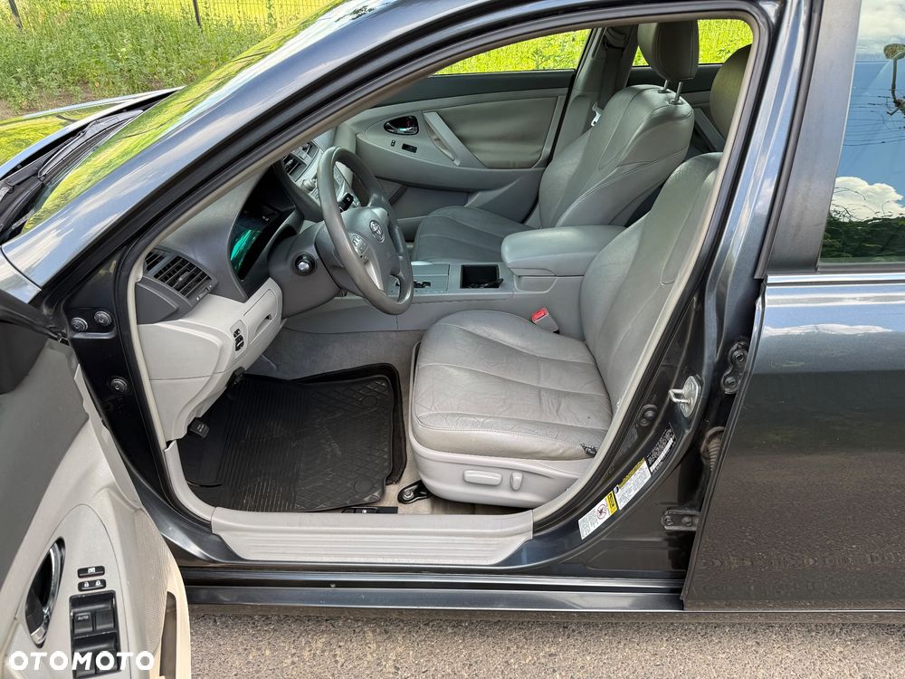 Toyota Camry 2.4 SE - 7