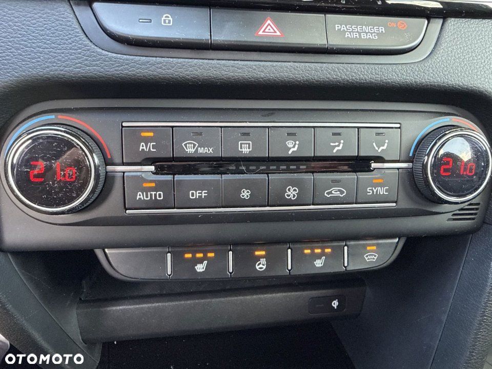 Kia XCeed - 22