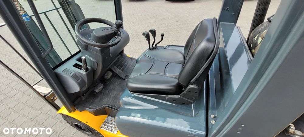 Jungheinrich TFG320 - 5