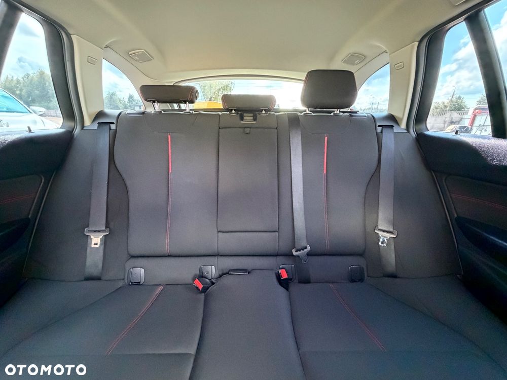 BMW Seria 3 318d Sport Line - 10