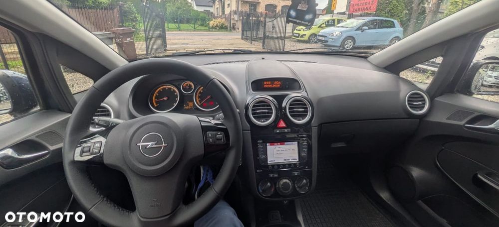 Opel Corsa - 8