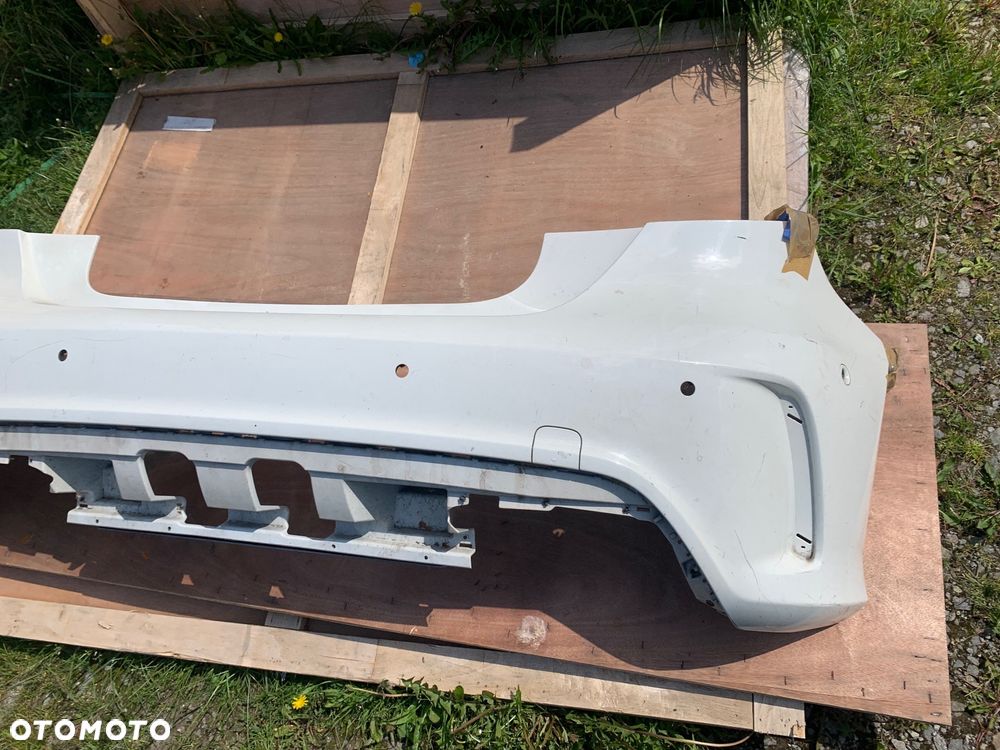 Zderzak tył Mercedes W176 Amg line 6x PDC