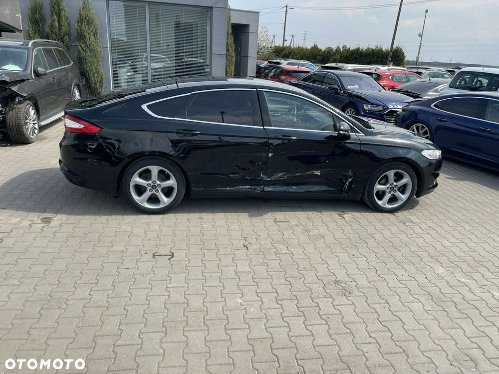 Ford Mondeo 2.0 TDCi STart-Stopp PowerShift-Aut Titanium - 4