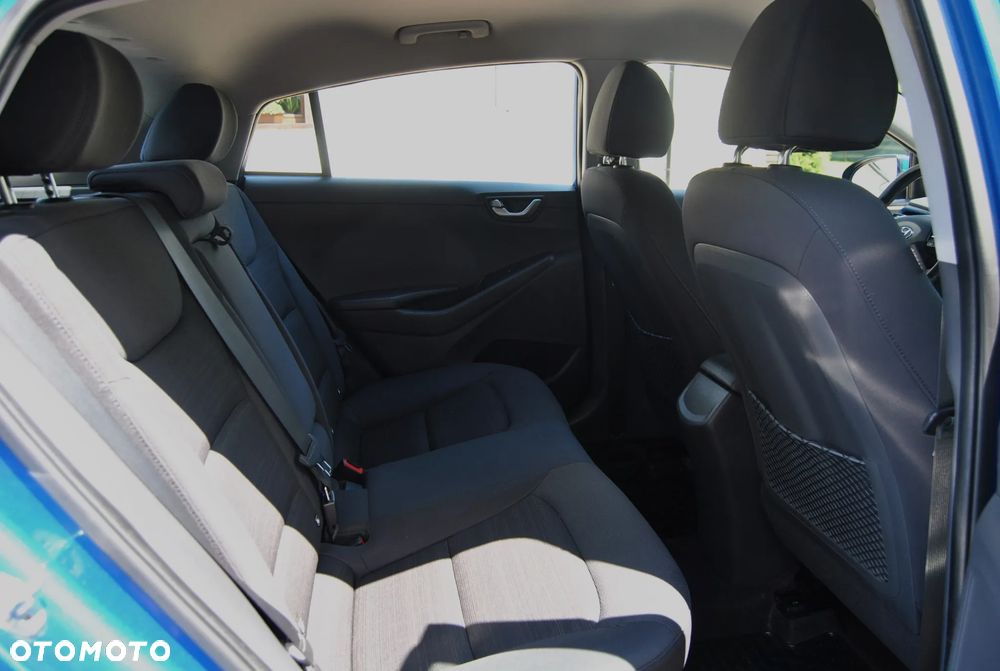Hyundai IONIQ Hybrid Platinum - 8