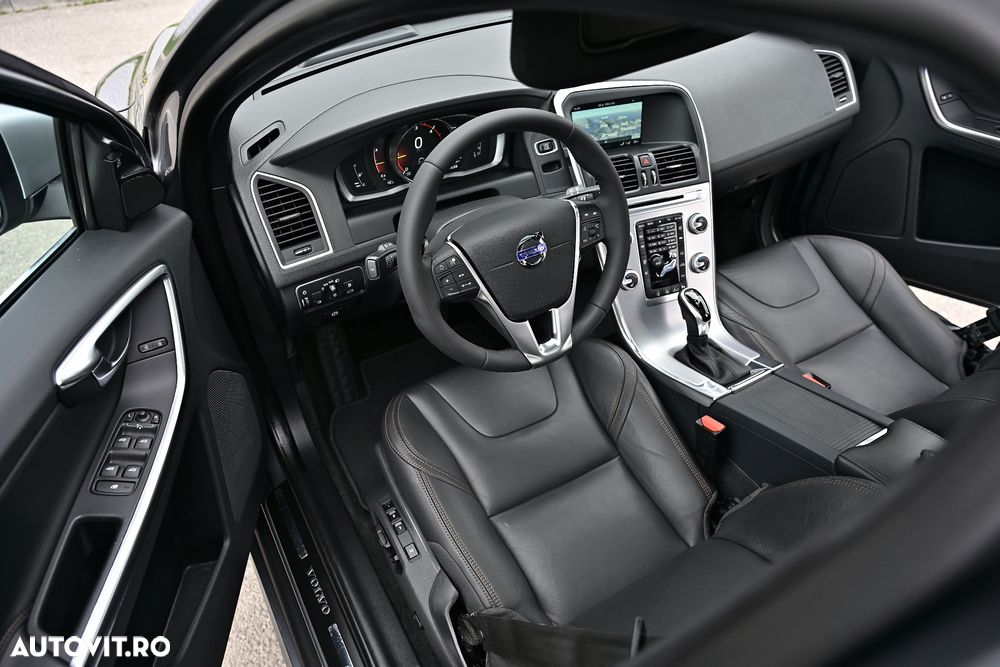 Volvo XC 60 D4 Geartronic Summum - 13