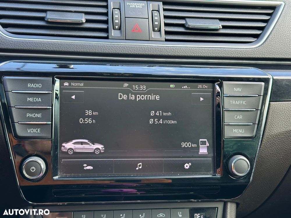 Skoda Superb 2.0 TDI DSG 4X4 Laurin & Klement - 14