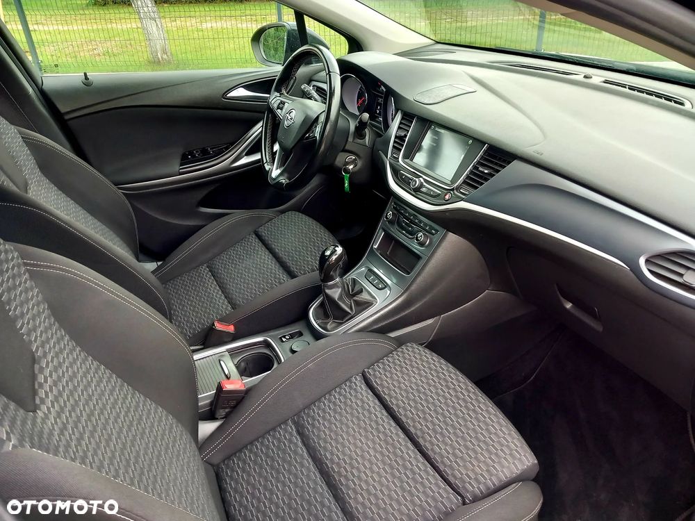 Opel Astra 1.6 D Start/Stop 120 Jahre - 31