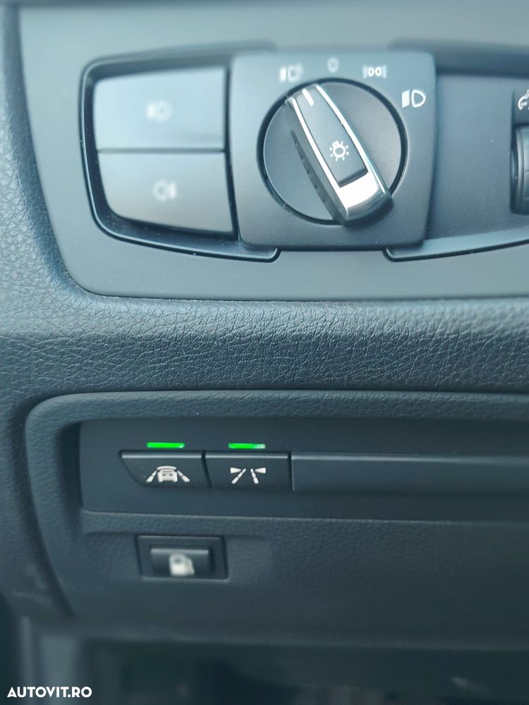 BMW Seria 3 330e iPerformance M Sport - 22