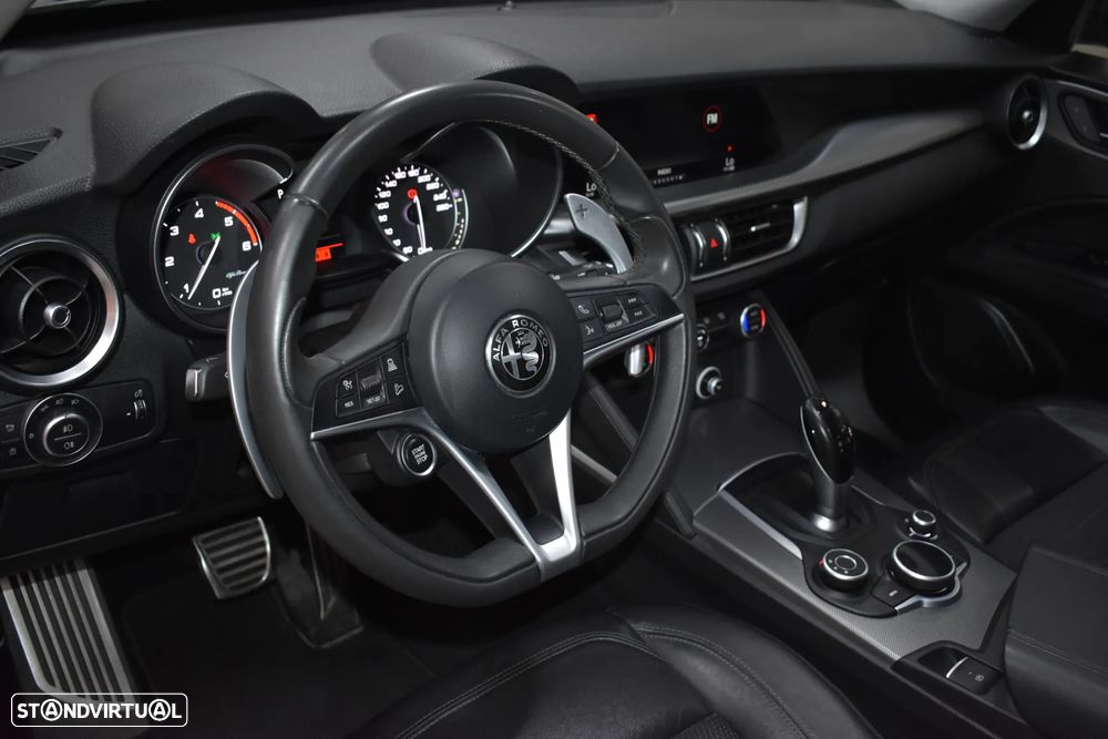 Alfa Romeo Stelvio 2.2 D Super AT8 Q4 - 30