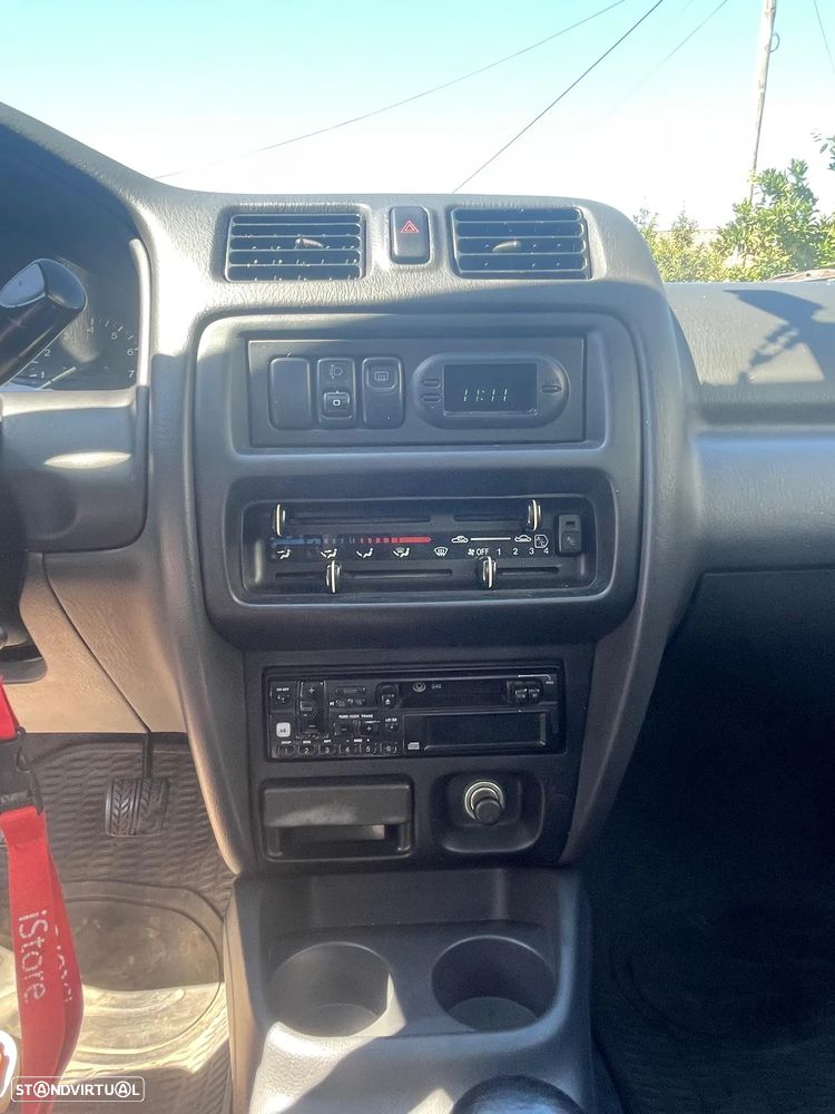 Mazda 323 - 8