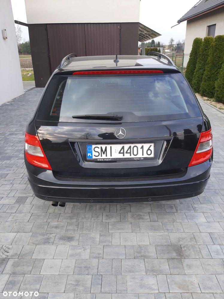 Mercedes-Benz Klasa C 180 CGI BlueEFFICIENCY - 10