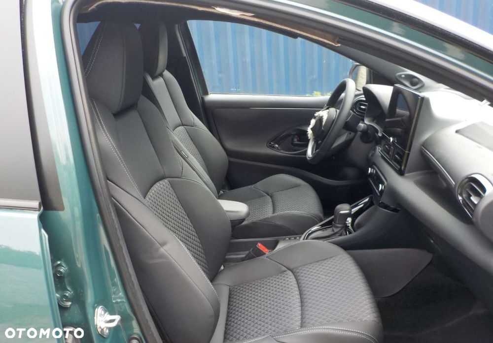 Toyota Yaris - 15