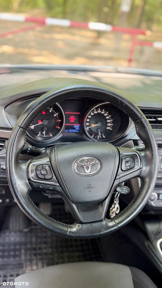 Toyota Avensis 1.8 Active - 7