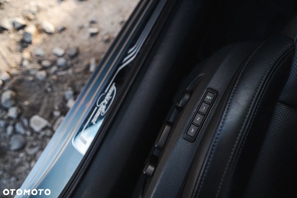 Skoda Superb 2.0 TDI 4x4 L&K - 27