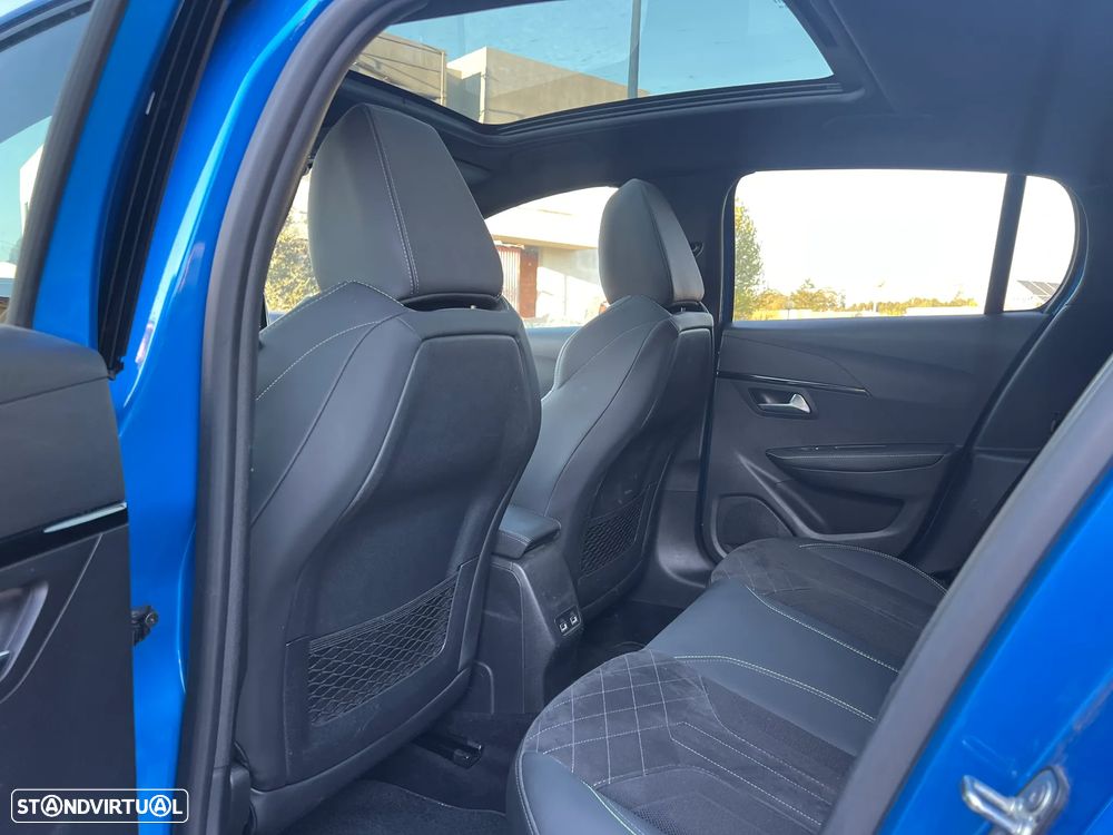 Peugeot 208 PureTech 100 GT - 28