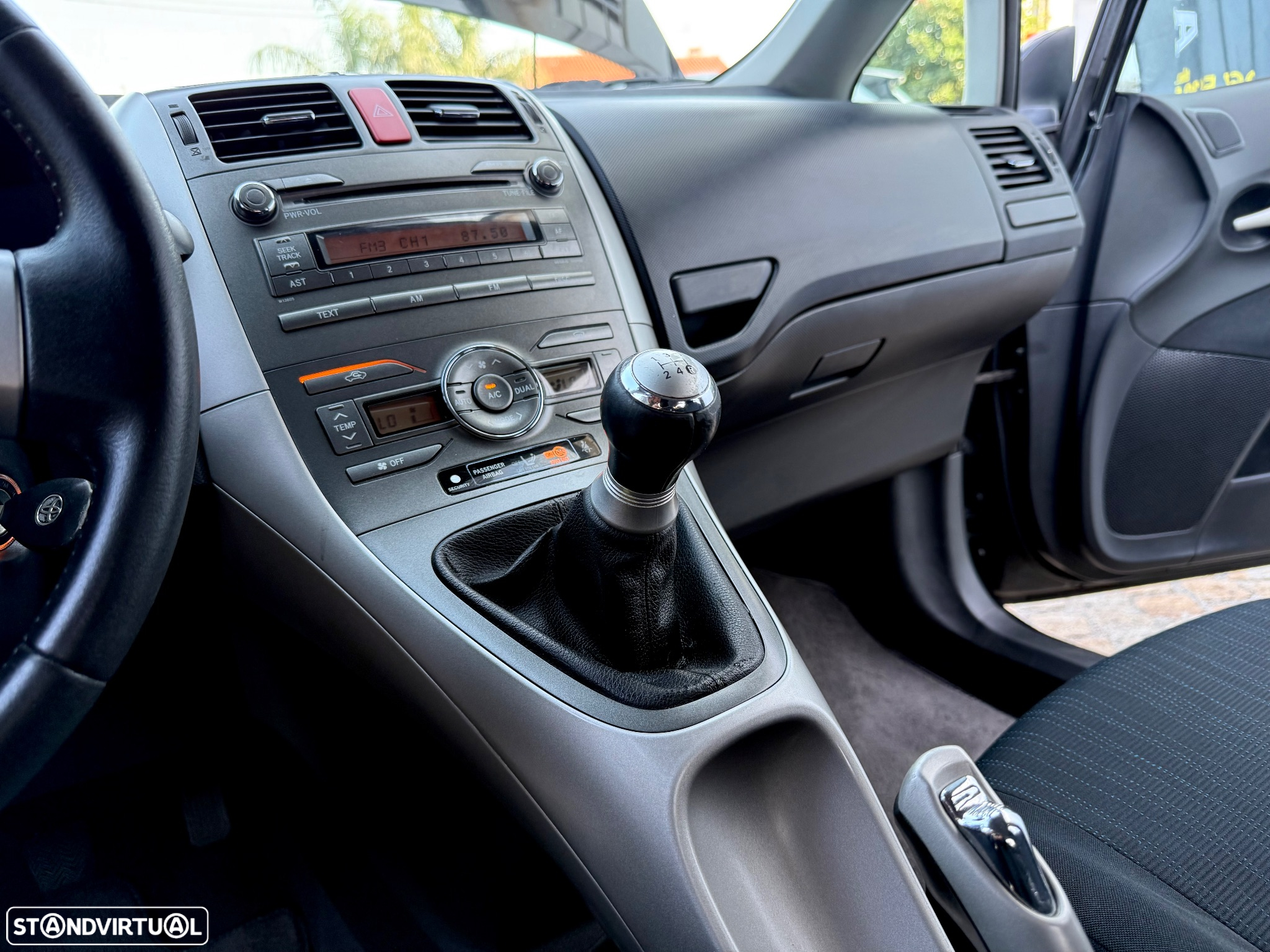 Toyota Auris 1.4 D-4D AC - 34