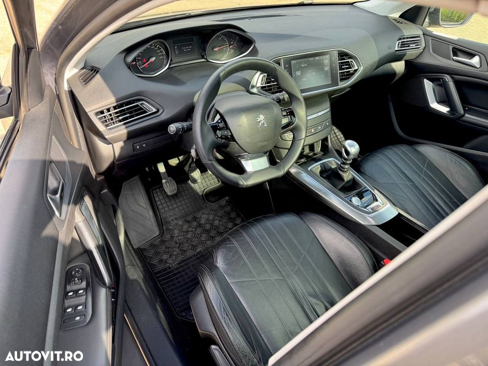 Peugeot 308 - 5