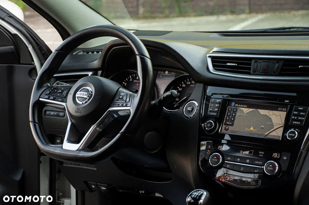 Nissan Qashqai 1.6 DIG-T 360 - 26