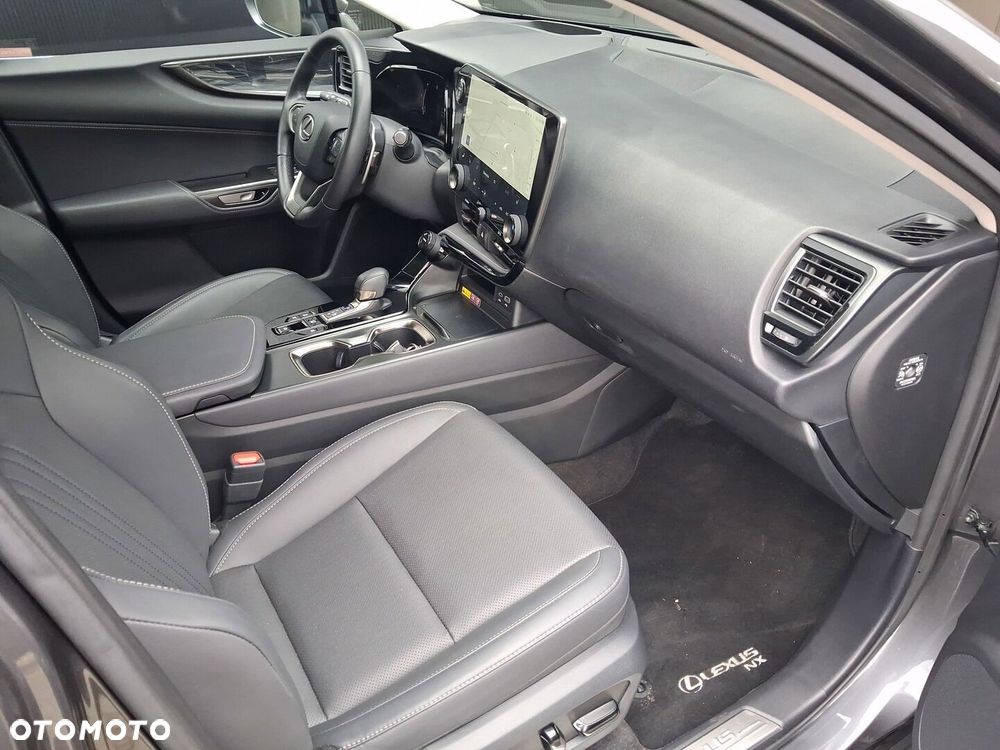 Lexus NX 350h Prestige AWD - 24