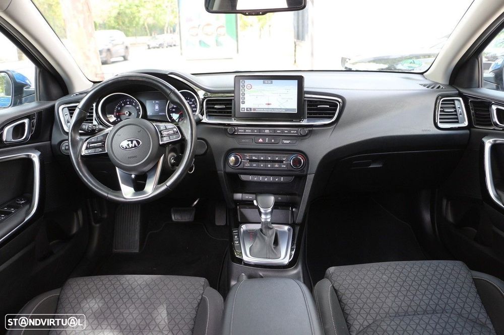 Kia Ceed 1.4 T-GDI TX+SRF 7DCT — fotografia 11
