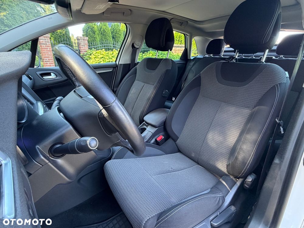 Citroën C4 HDi 90 Business Class - 30