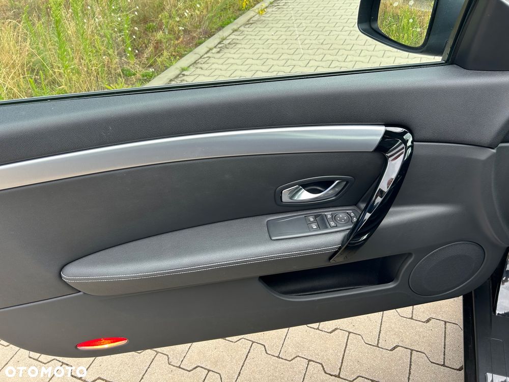 Renault Laguna 2.0 dCi FAP Dynamique - 14