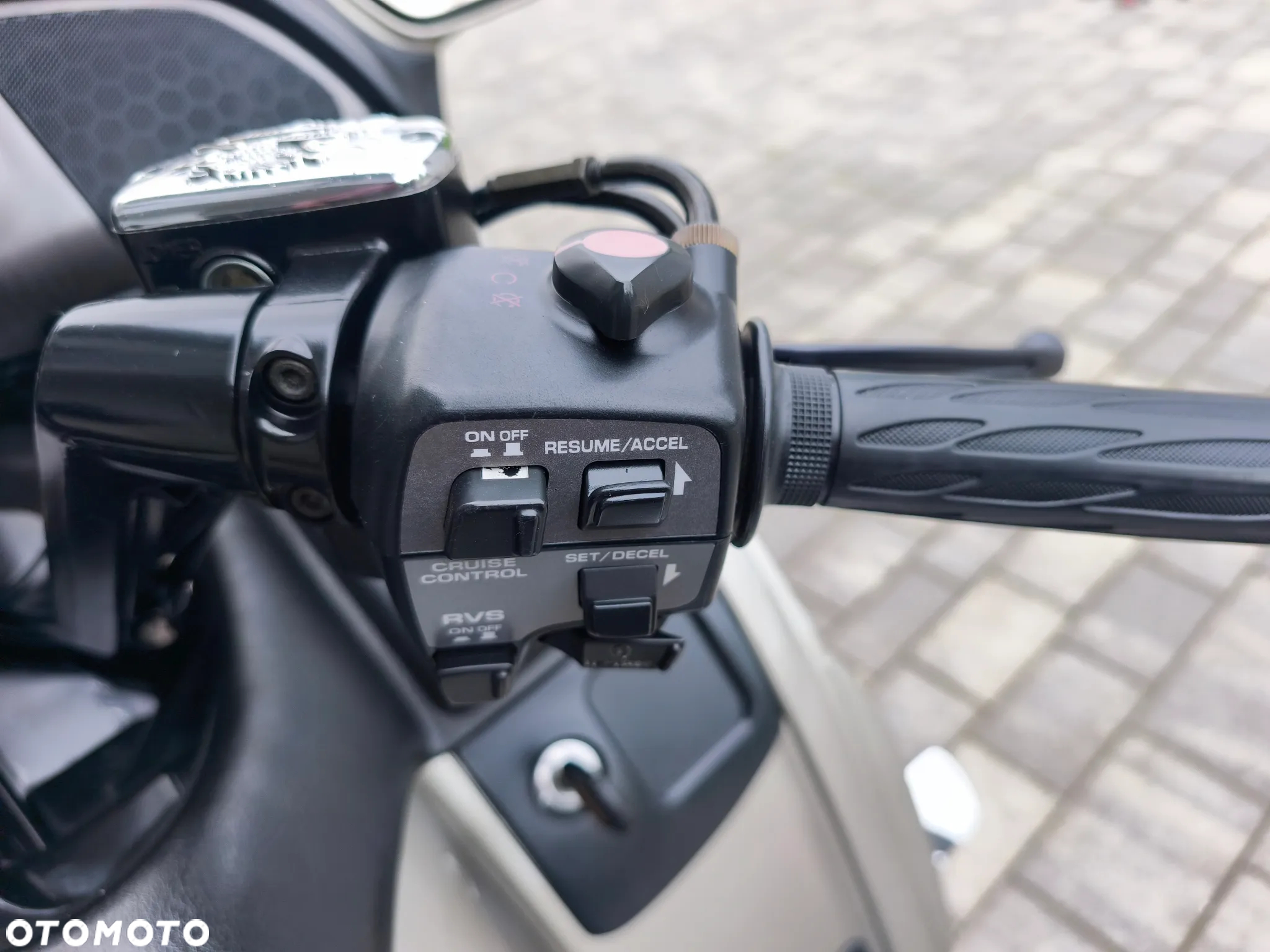 Honda GL - 10