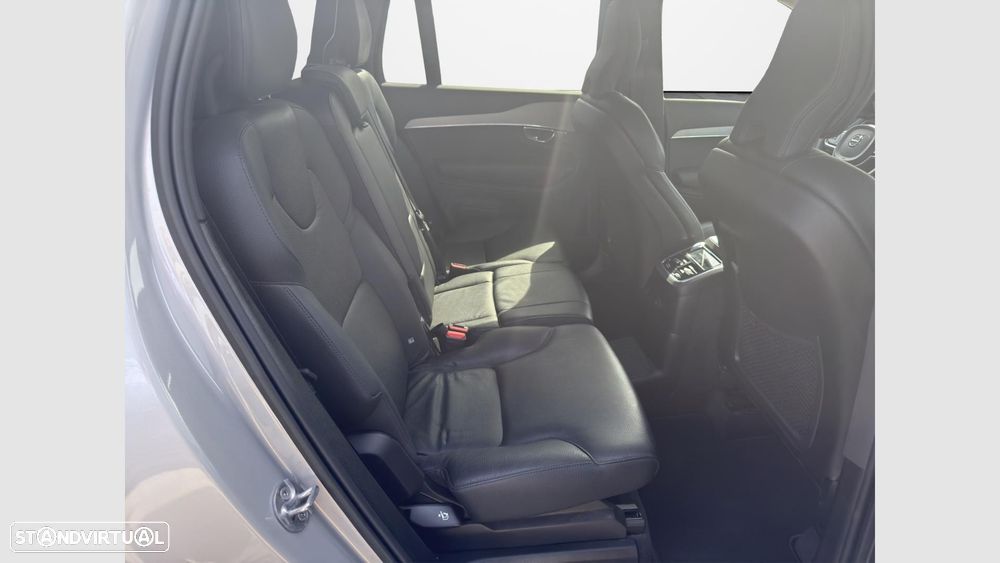 Volvo XC 90 2.0 T8 PHEV Core AWD — fotografia 15