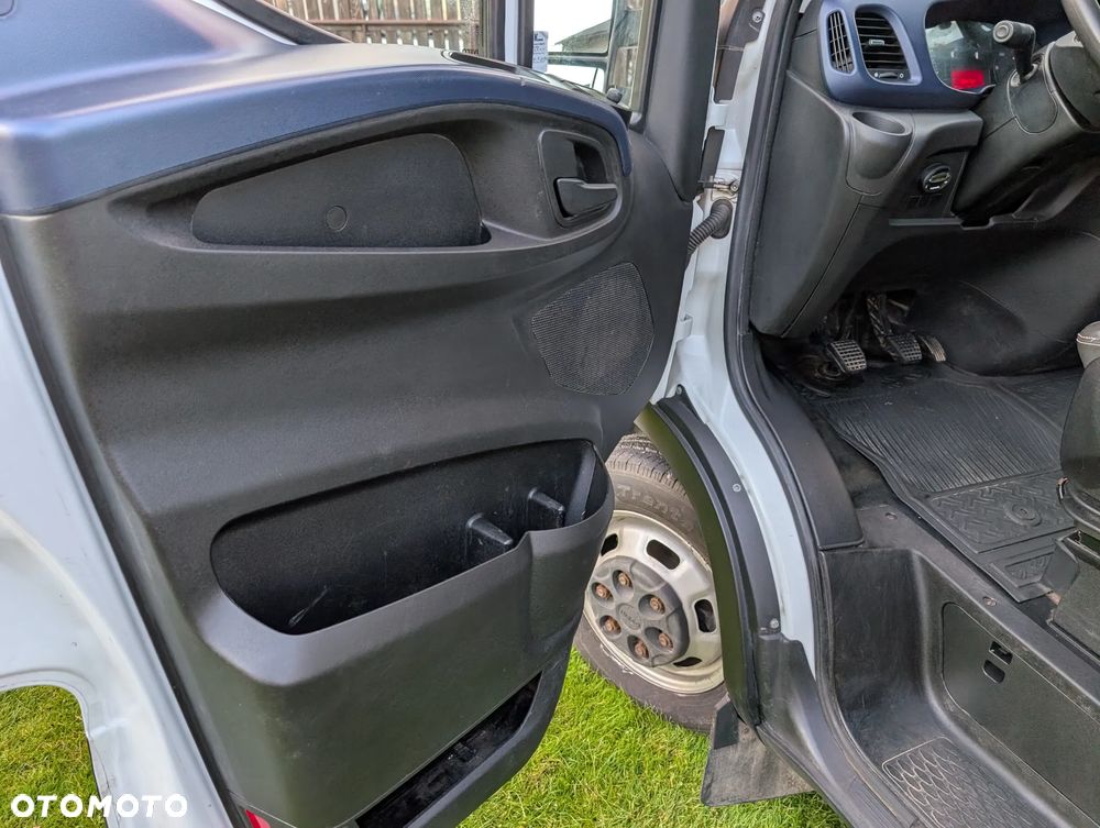Iveco DAILY - 21