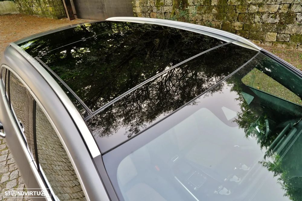 Mercedes-Benz EQA 300 4Matic Electric Art - 12